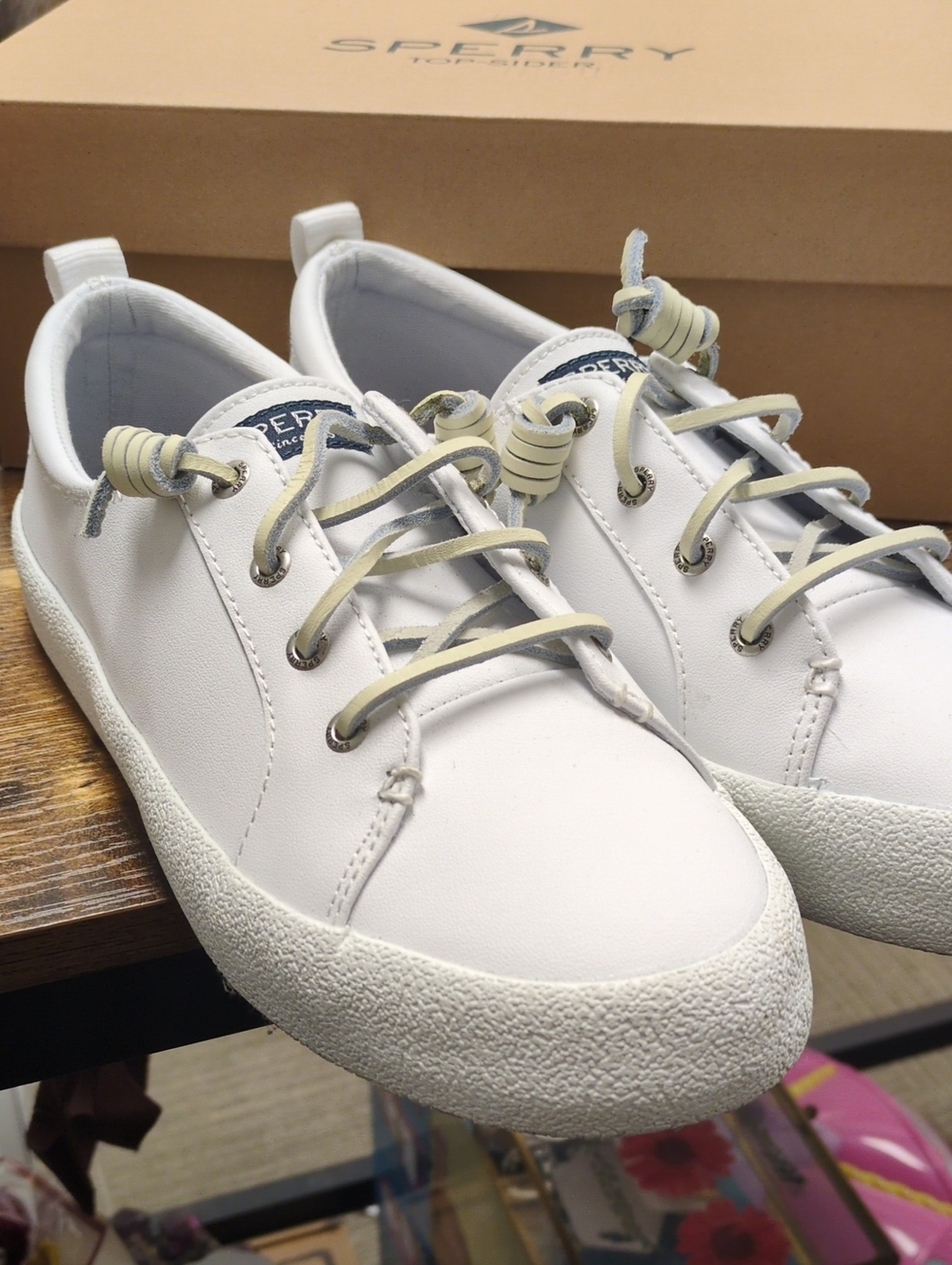 Sperry Leather Sneakers 9.5M